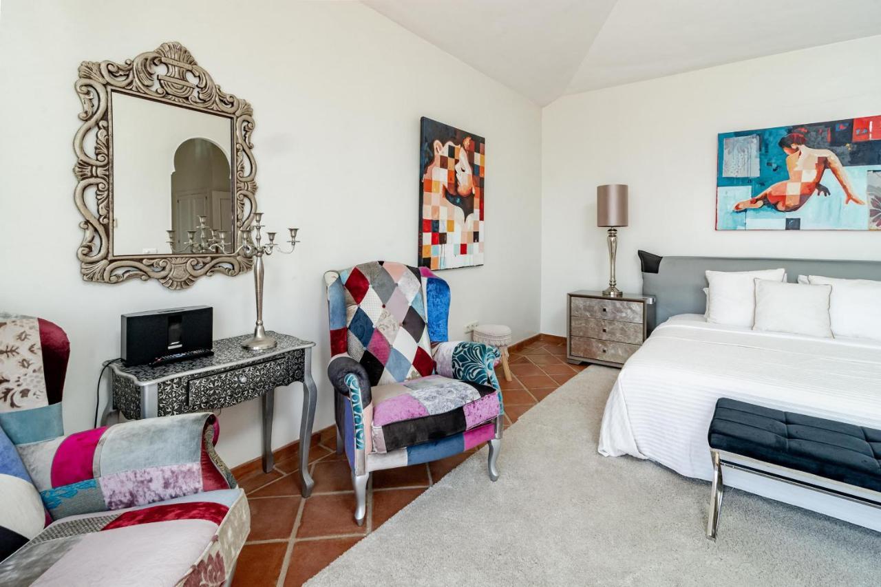 Lap- 3 Bed On The Beach. Families Only